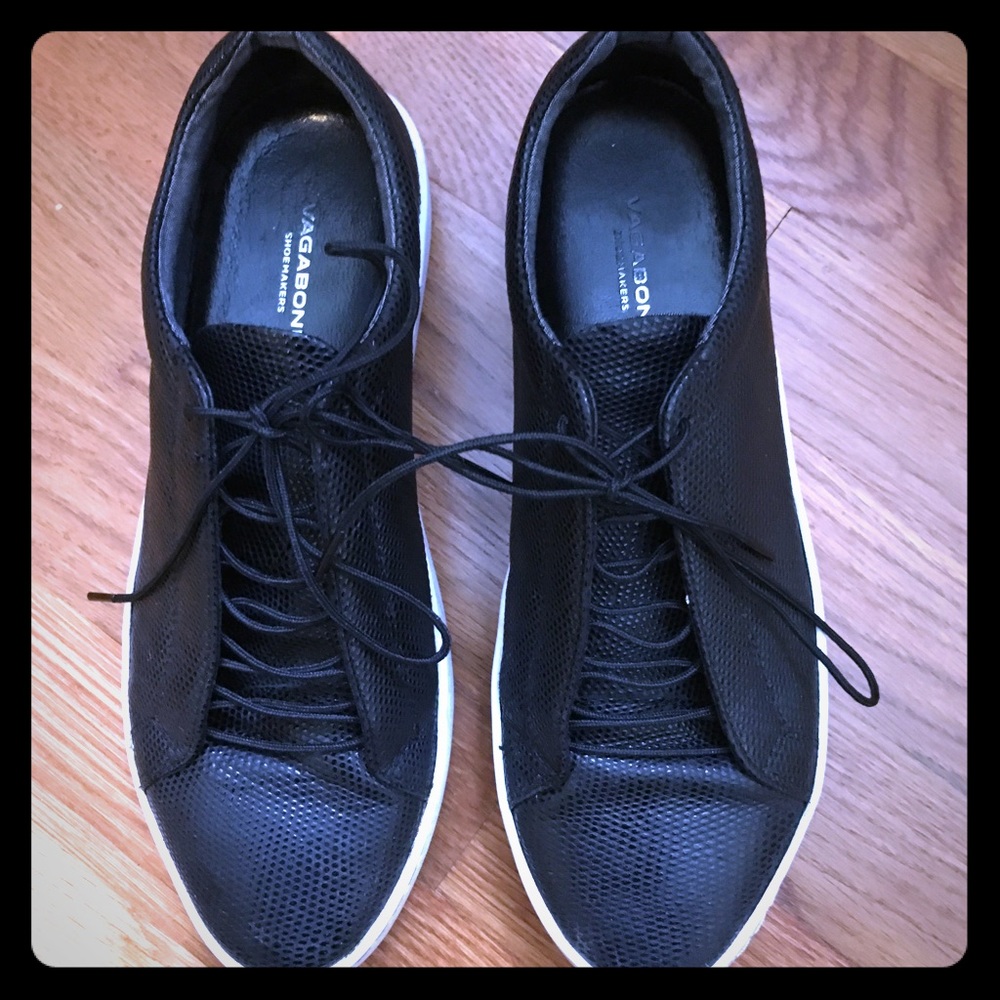Beautiful Vagabond snake embossed leather shoes.